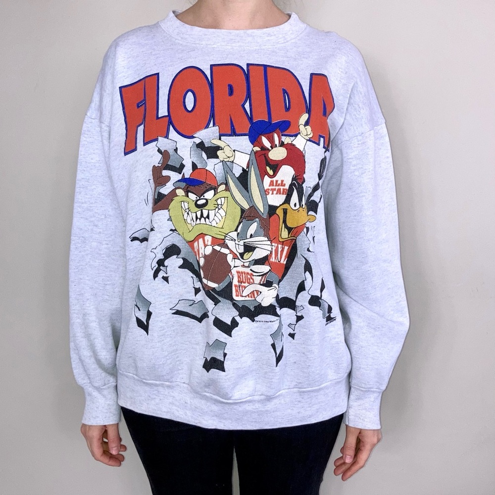 Vintage Warner Brothers Looney Tunes Florida All Star graphic sweatshirt. 🩶